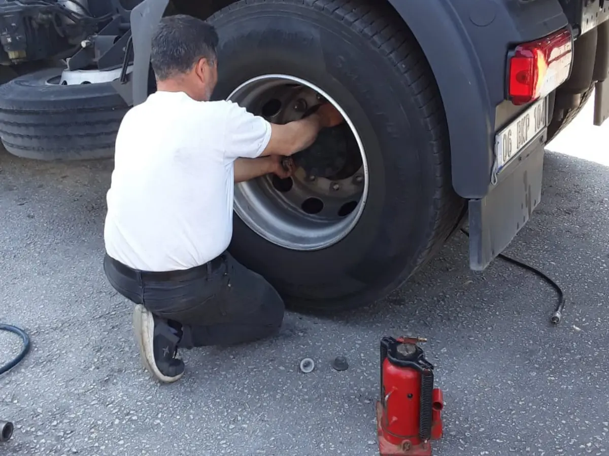 Pehlivanköy Oto Lastikçi